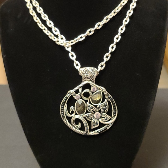 Vintage Jewelry - Necklace